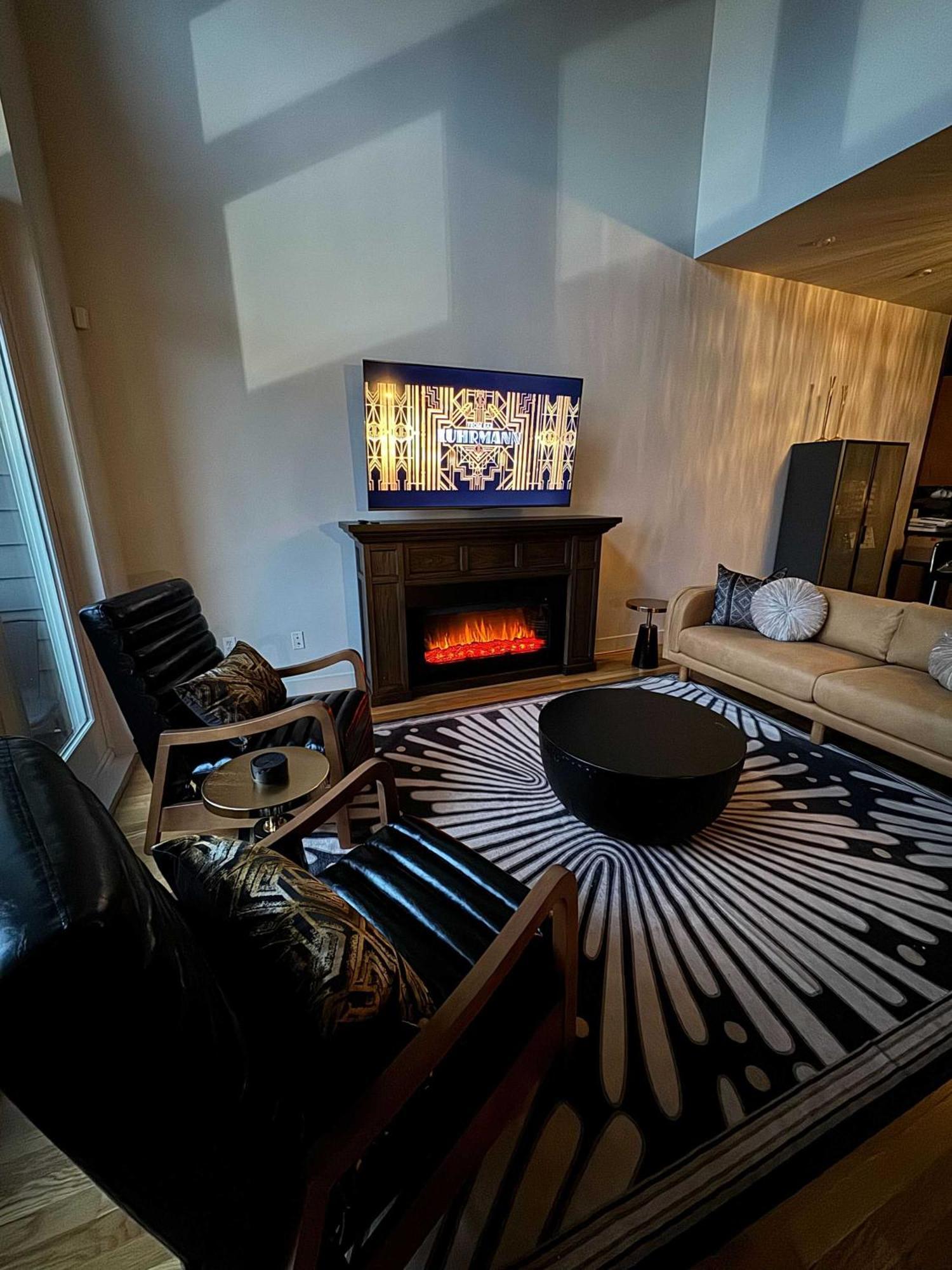 Modern In The Vibrant Nulu District Apartment *
